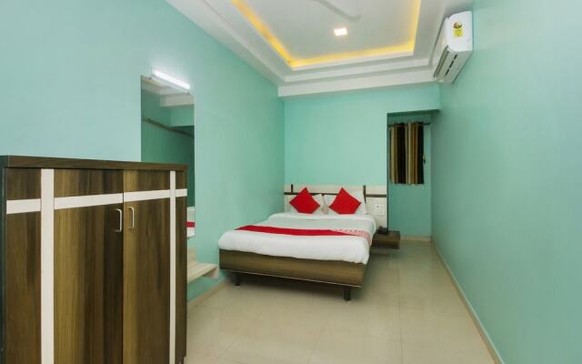 OYO 22918 Hotel Sadanand Mourya Lodging And Boarding