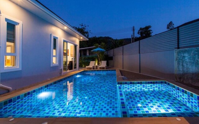 Breath-taking 5 Star Pool Villa Aonang