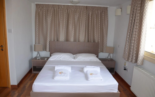 Anthorina Villa 15