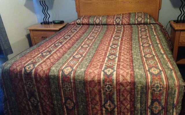 Misty Mountain Inn and Suites