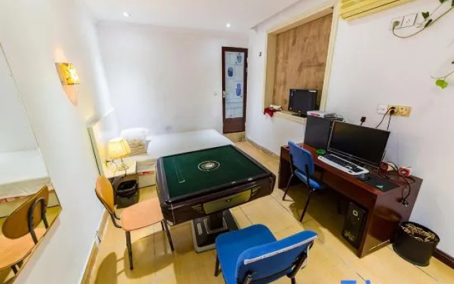 Nanchang Hongshun Hotel (Shuanggang Subway Station Branch)