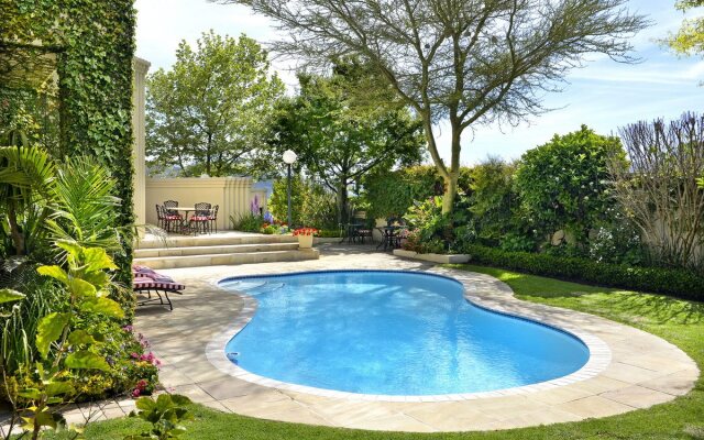 21 Roux Street Guesthouse