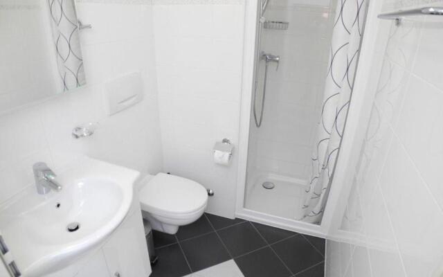 Casa Robinia App 4000