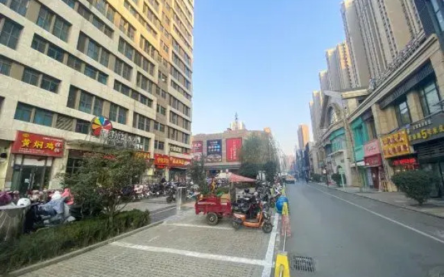 Venus Apartment (Baolong Plaza, Xinxiang)
