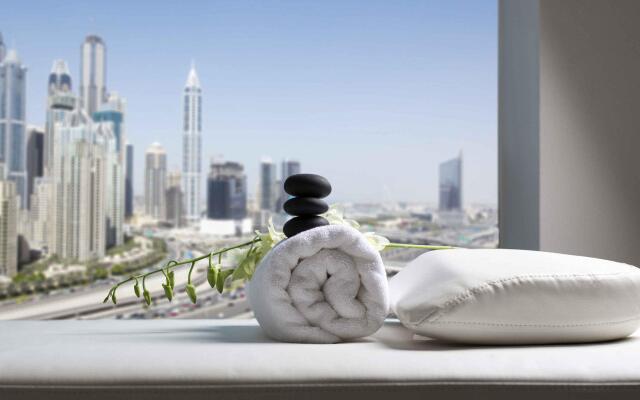 Pullman Dubai Jumeirah Lakes Towers - Hotel & Residence