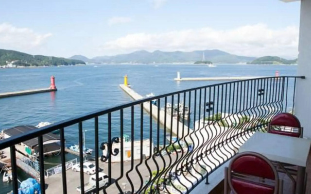 Bay Condo Hotel Tongyeong