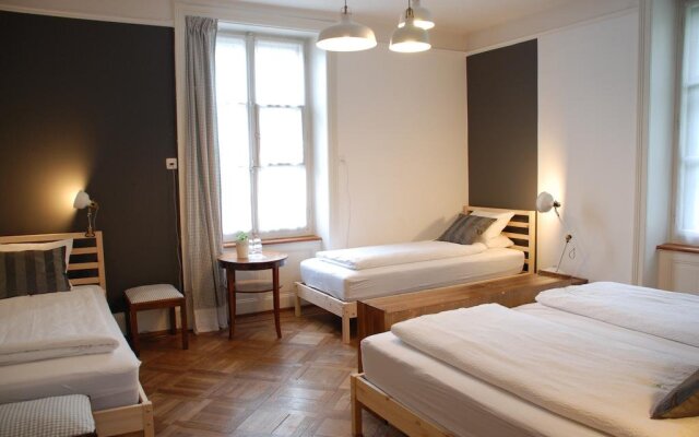 The Bed and Breakfast – Guest Rooms – Lucerne