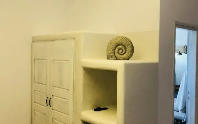 Sarakiniko View Studios