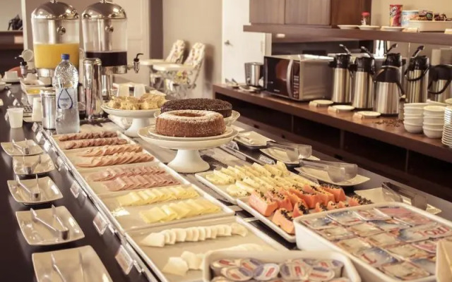 Hotel 10 Aparecida de Goiania