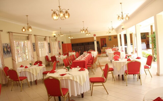 African Village Hotel