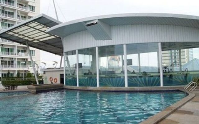 YYK 1Borneo Condominium