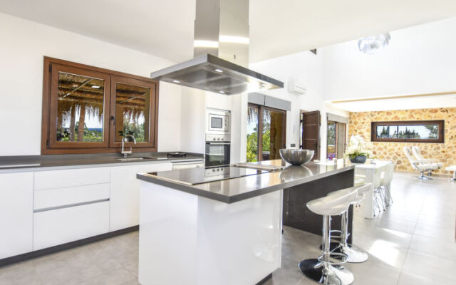 Holiday Home Can Bou