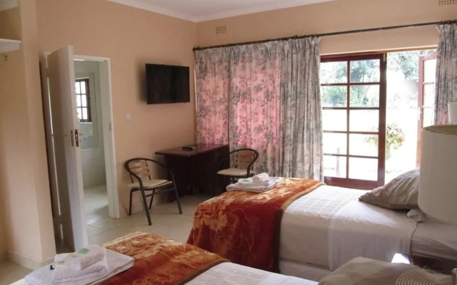 12 Fleetwood Lodge