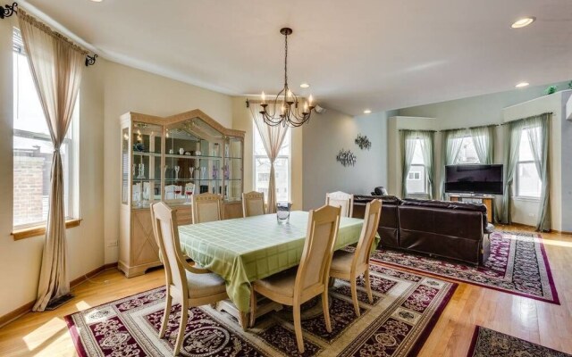 The Irving Masterpiece near Wrigley Field