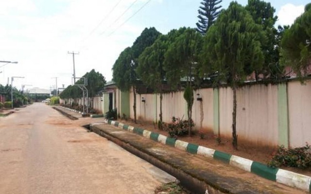 Garentiti Apartment - Silver Room in Asaba, Nigeria