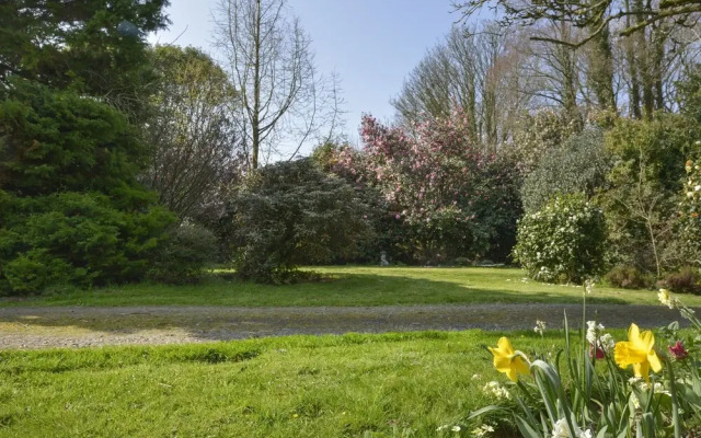 Lily Cottage