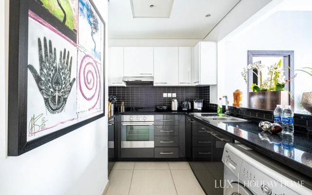 LUX Holiday Home - Silverene Towers 1
