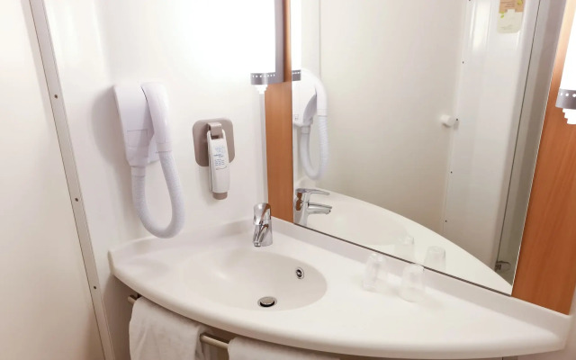 ibis Lyon Est Chaponnay