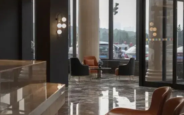 Park inn hotel Jilin People's Square Beishan Park
