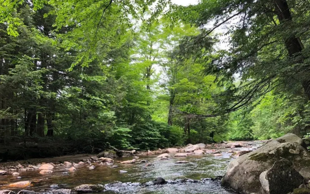 Tentrr â Hidden Hoosic Riverside Camp