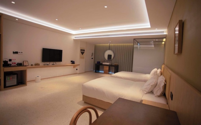Manning Retreat – Guest Rooms – Handan