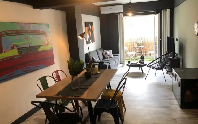 Home Plus Psirri Apartment