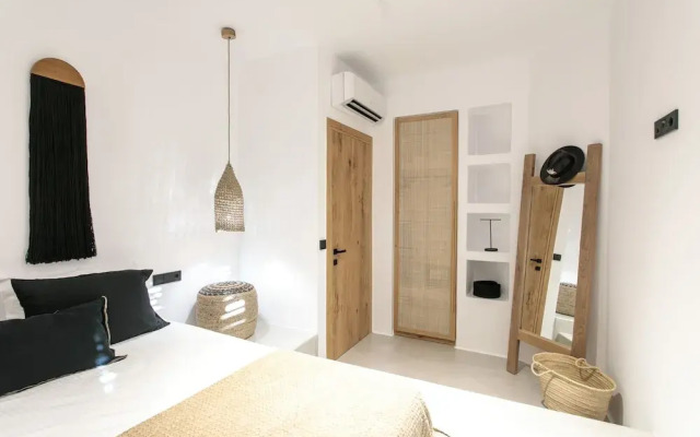 Villa Anamnisis With 5 Bedrooms and 5 5 Bathrooms