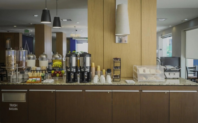 Staybridge Suites Guadalajara Expo by IHG
