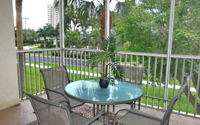Peaceful Condo With Pool Across From South Beach