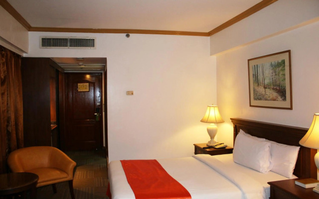 Tiara Oriental Hotel
