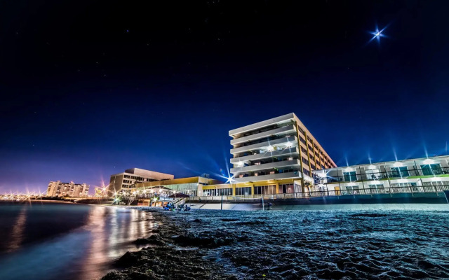 Emerald Beach Hotel