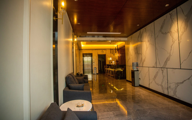 Yintan Zeyinju Hotel