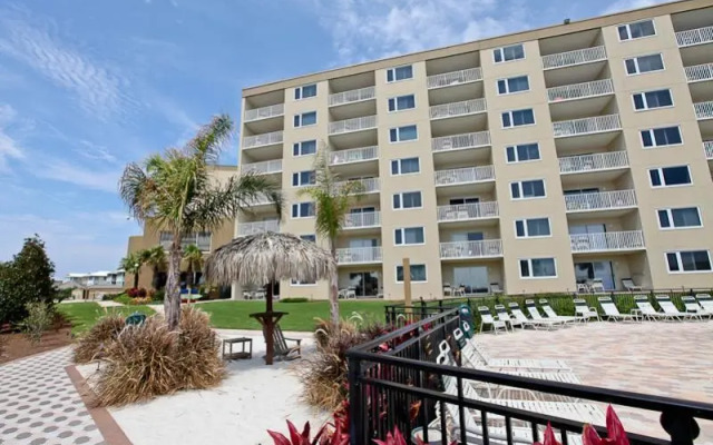 Islander Condo Rentals by Holiday Isles