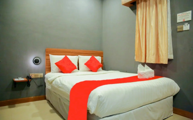 OYO 2097 Hotel Laksana Inn