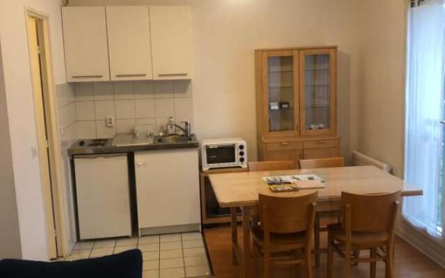 Studio Port Marly wifi et Parking