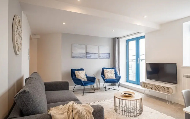 2BR Harbour View Near Babbacoombe&Beach