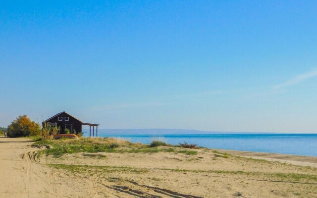 Stunning Home in Roseto Capo Spulico With 4 Bedrooms