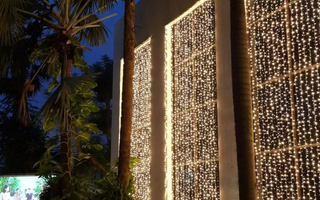 Royal Diamond Hotel