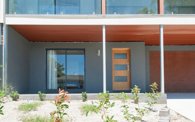 Ruby Studio Room, 58 Sergeant Baker Drive