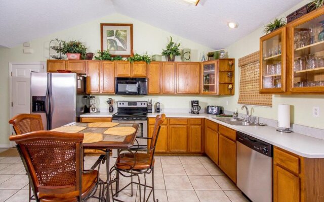 Avery's Beach Bungalow