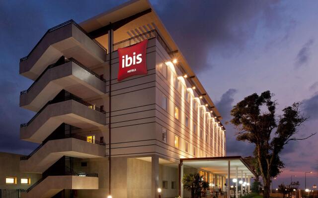 ibis Bata