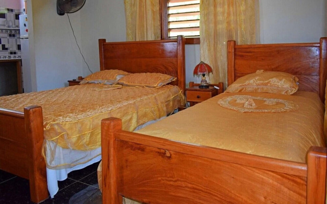 Hostal Eida y Lujan PLAYA LA BOCA