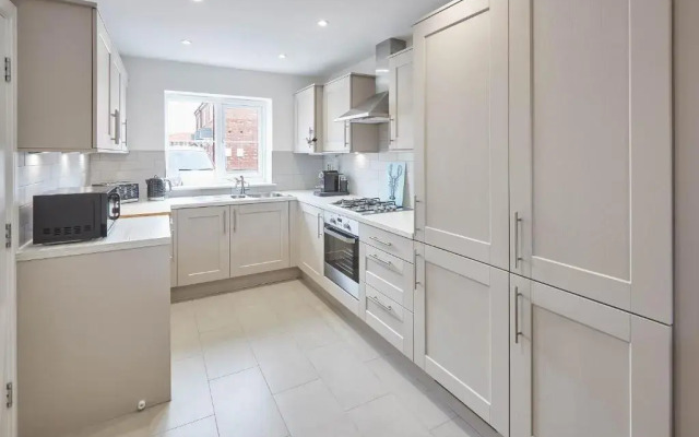 Host & Stay - Highfield House