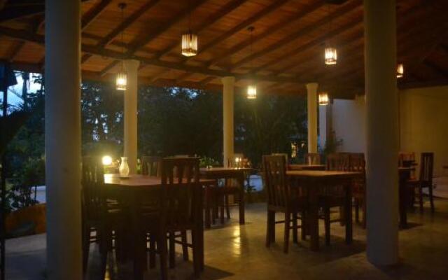 Surf Lanka Hotel