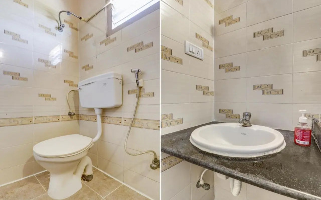 Oyo 24355 Sb Residency