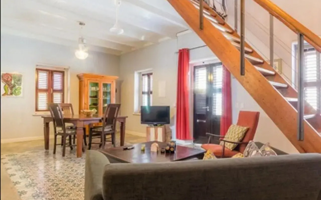 Bario Hotel