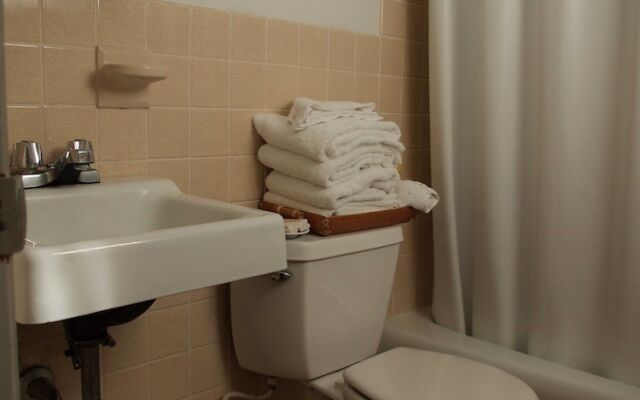 Suitcase Motel & Travel