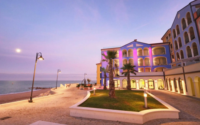 Life Hotel
