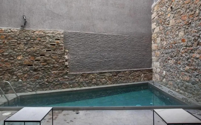 Art Suites Korai