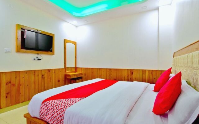 OYO 38661 Hotel Apna Ghar